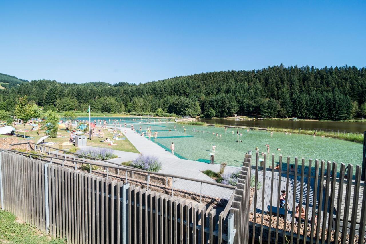 Camping Le Lac Des Sapins Cublize 外观 照片