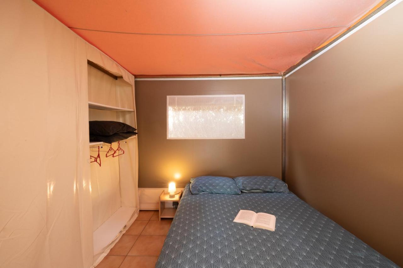 Camping Le Lac Des Sapins Cublize 外观 照片