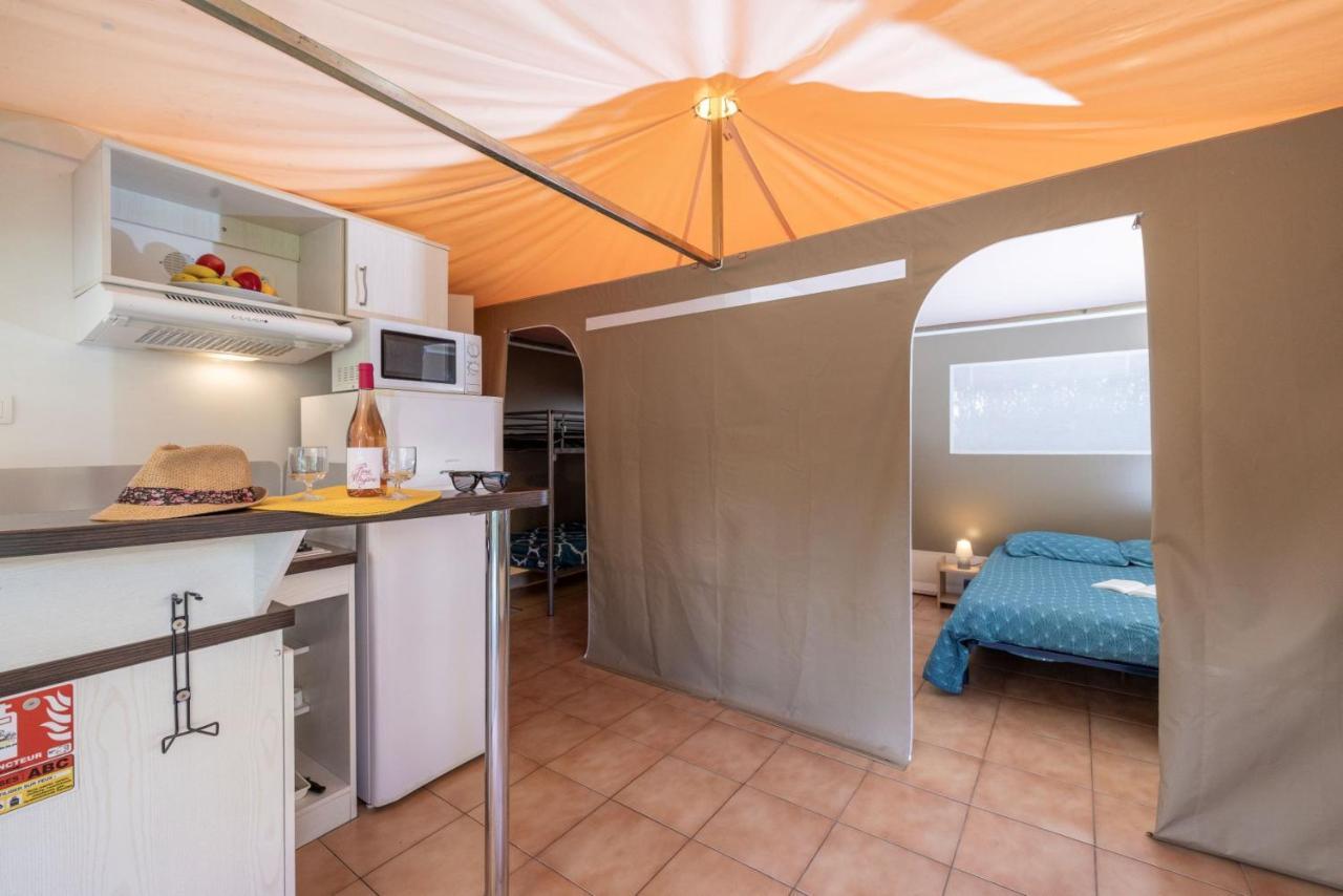 Camping Le Lac Des Sapins Cublize 外观 照片