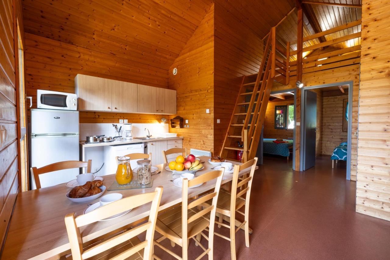 Camping Le Lac Des Sapins Cublize 外观 照片